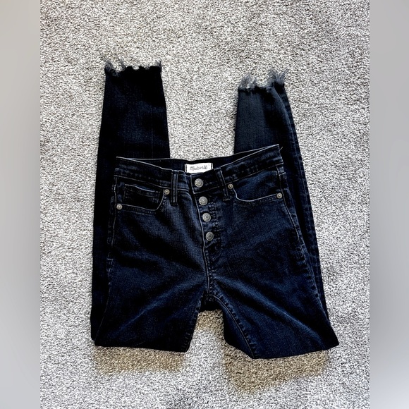 MADEWELL High rise skinny jeans black wash frayed ankles Size 26 - Picture 4 of 10